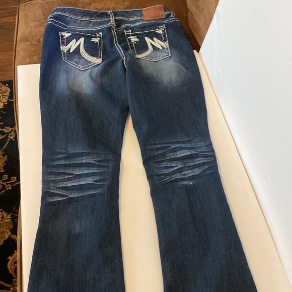 Maurices boot cut jeans size 3/4 regular white stitching - Picture 8 of 9